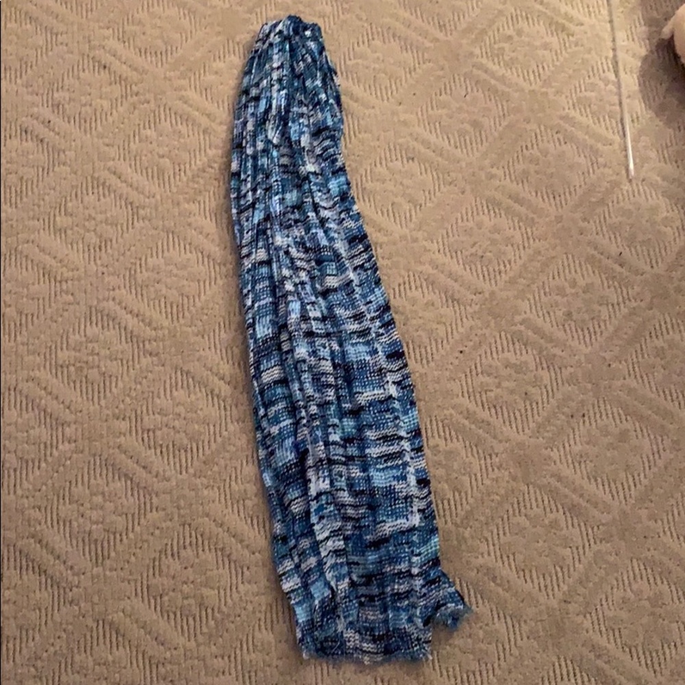blue scarf